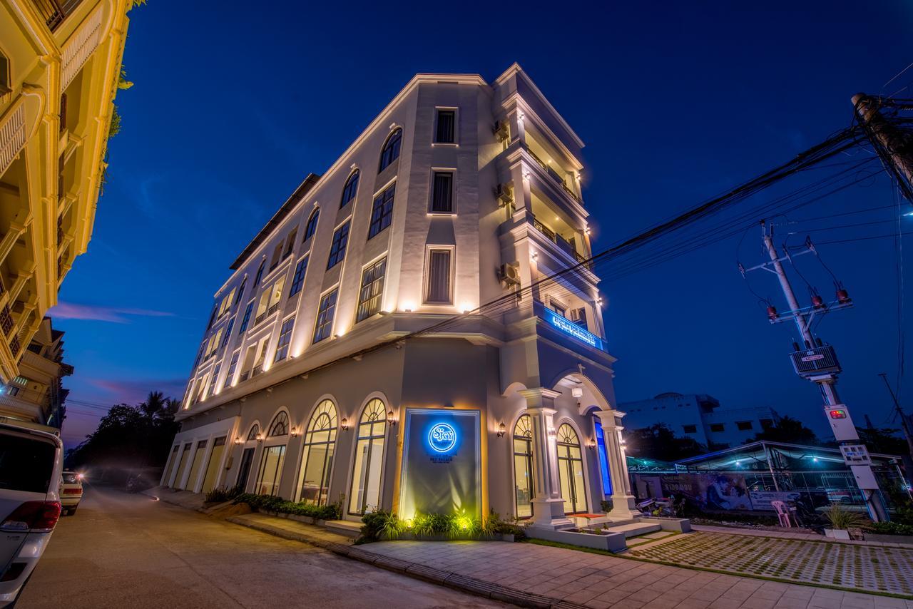 Sky Palace Boutique Hotel Battambang Bagian luar foto