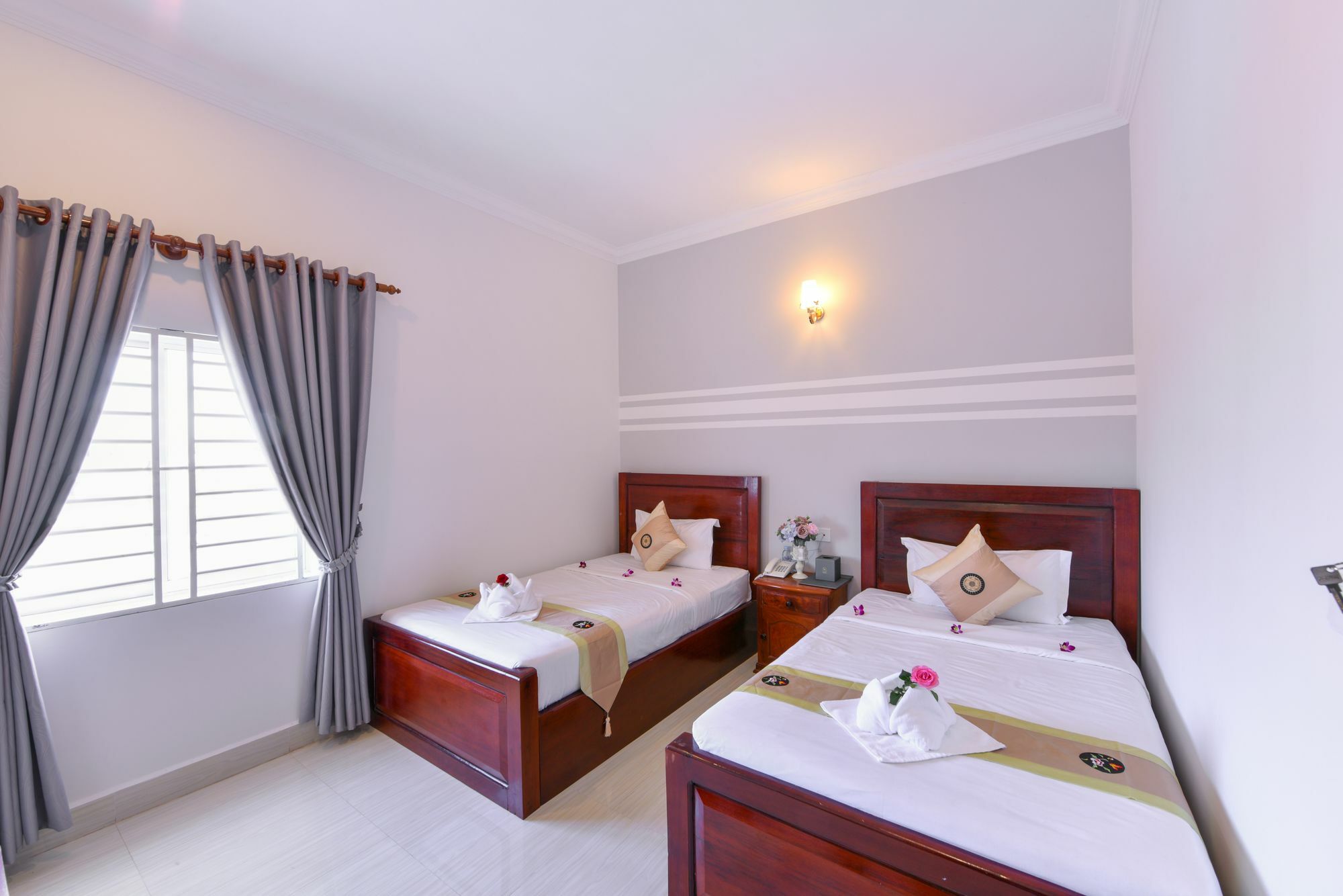 Sky Palace Boutique Hotel Battambang Bagian luar foto