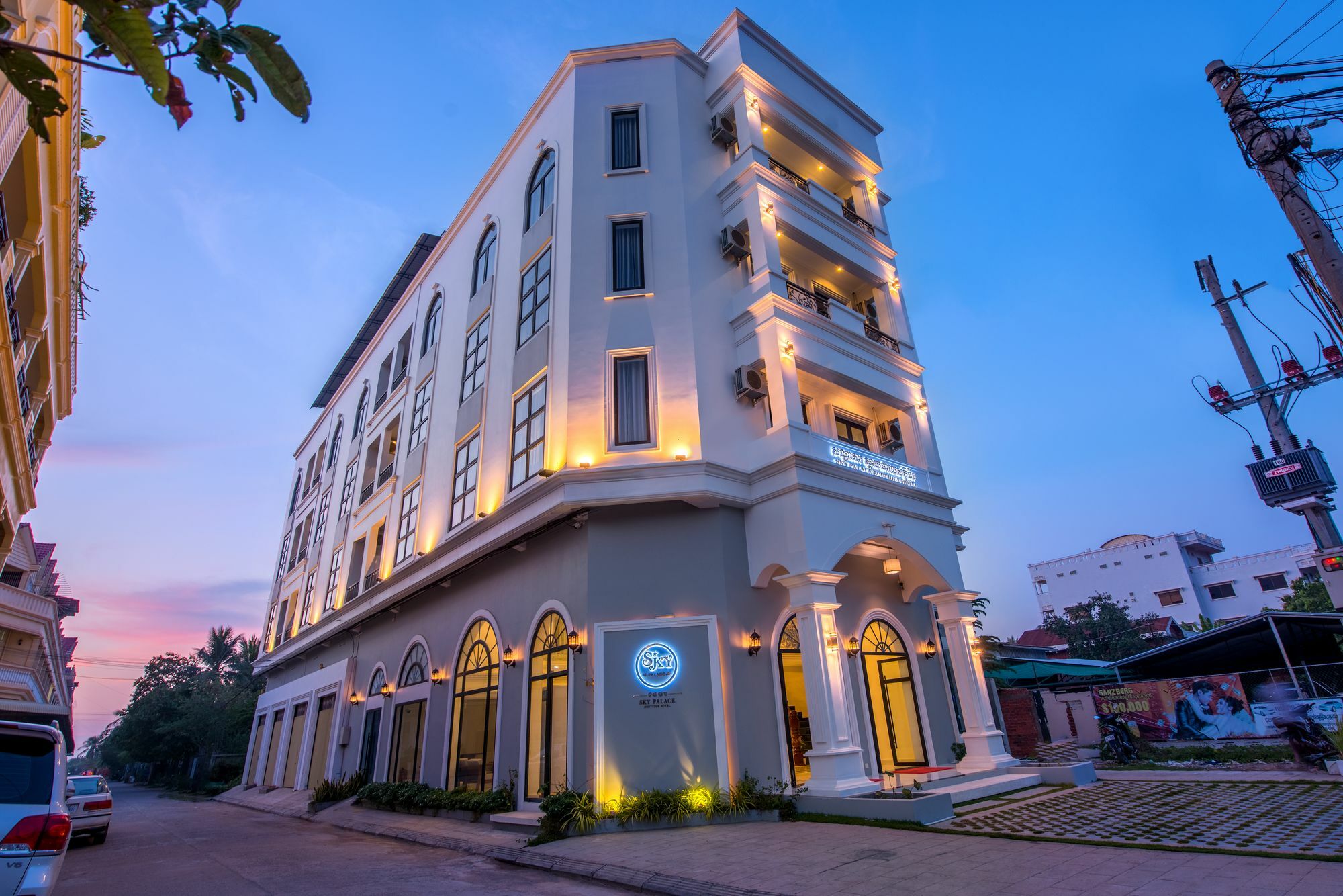 Sky Palace Boutique Hotel Battambang Bagian luar foto