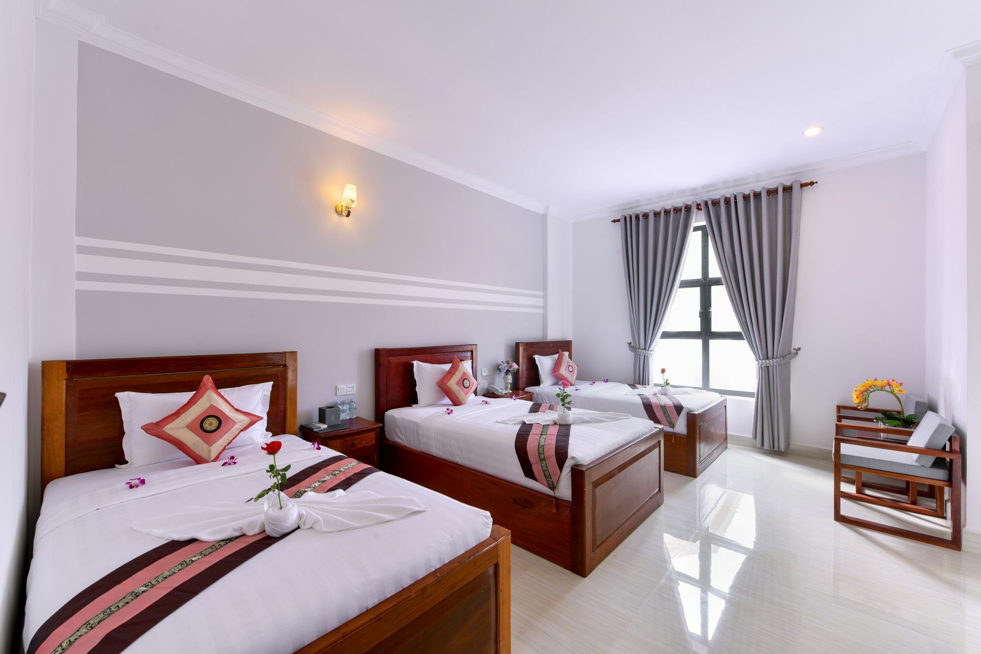 Sky Palace Boutique Hotel Battambang Bagian luar foto