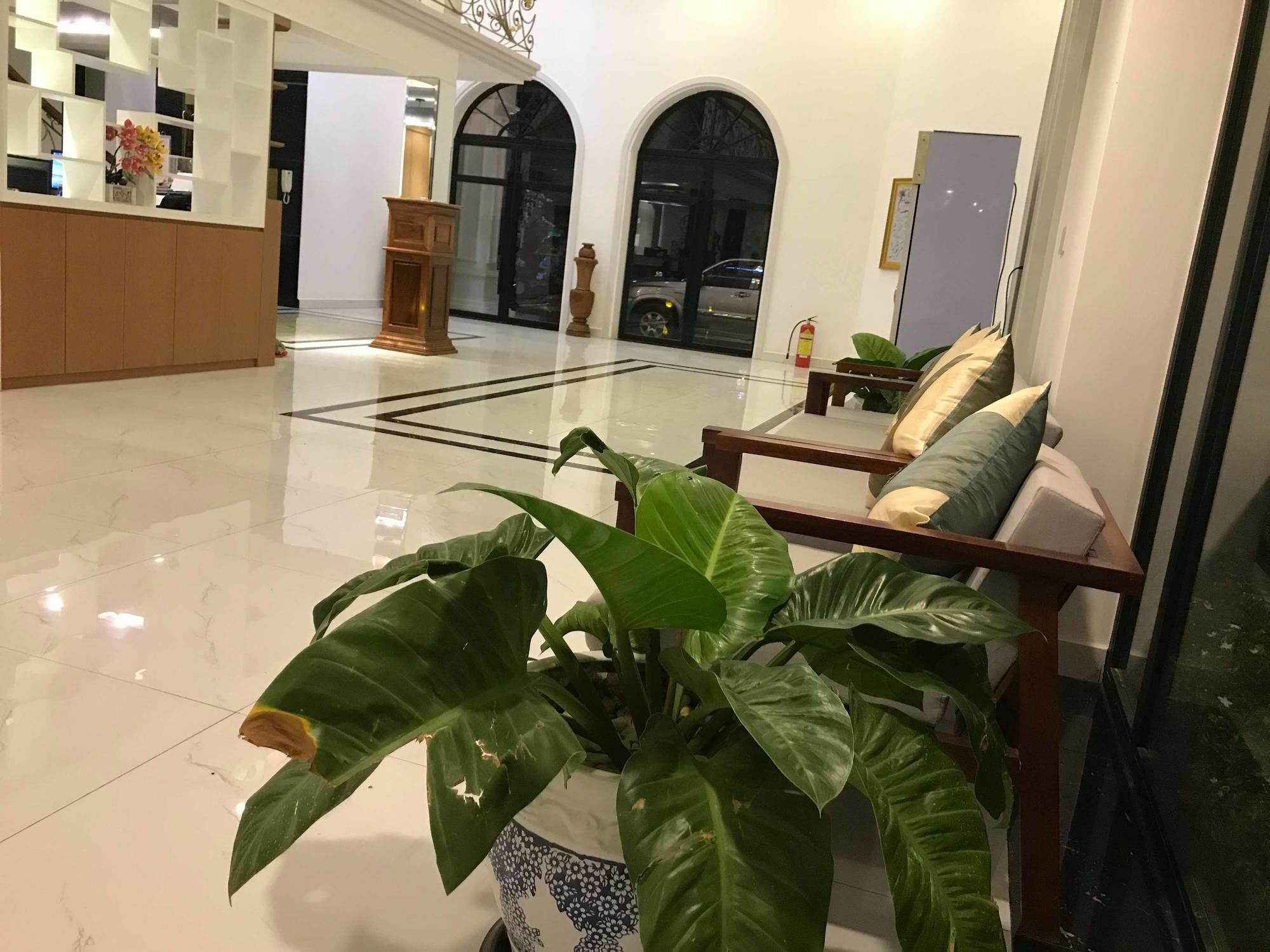 Sky Palace Boutique Hotel Battambang Bagian luar foto